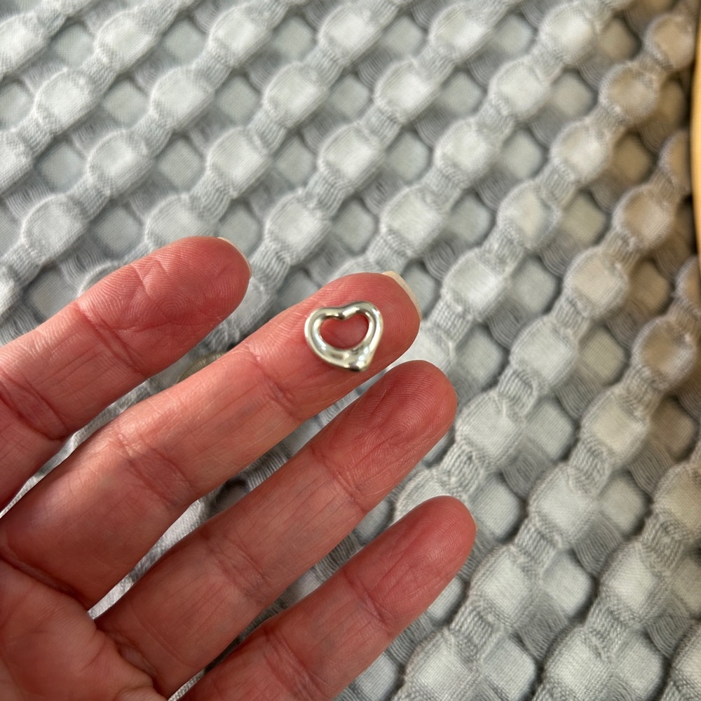Tiffany & Co mini open heart pendant